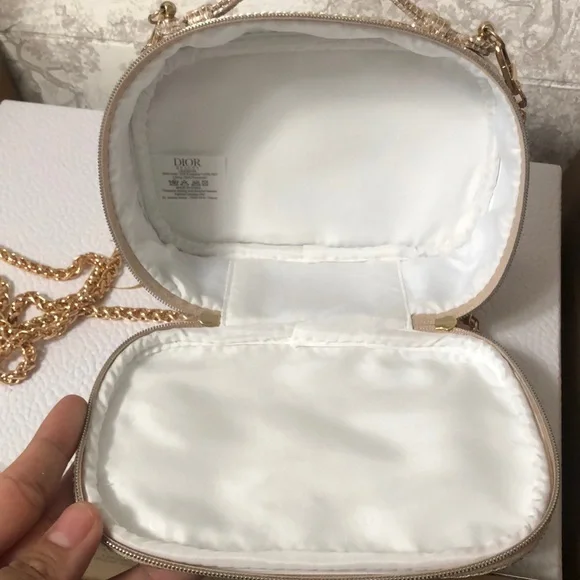 DIOR gold Pouch - Picture 12 of 14